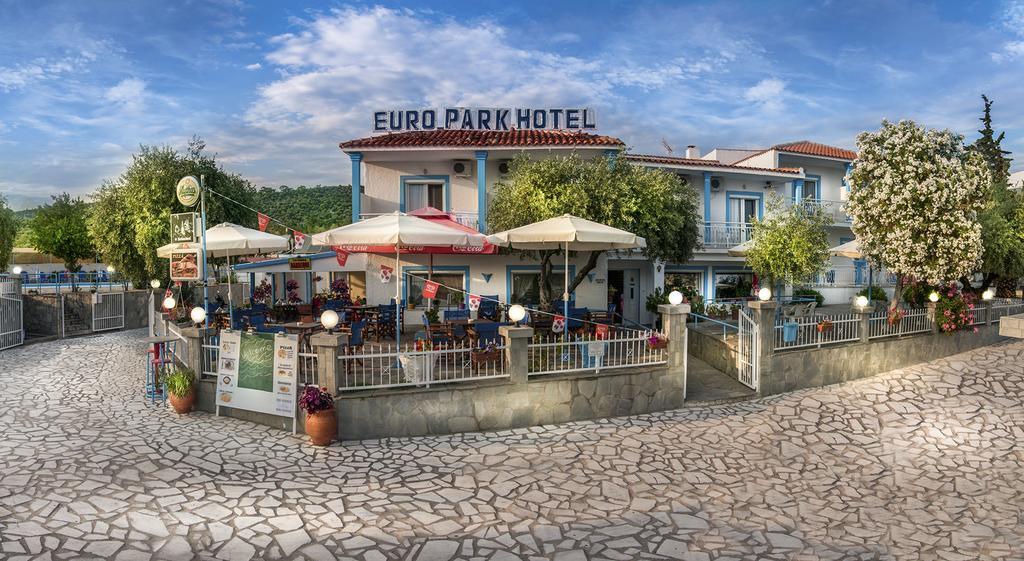Euro Park Hotel Astris Exterior foto